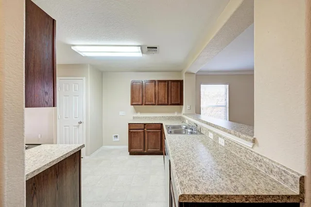 $309,800 | 921 Dexter Drive, Leander, TX 78641