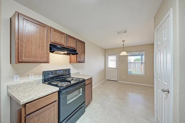 $309,800 | 921 Dexter Drive, Leander, TX 78641