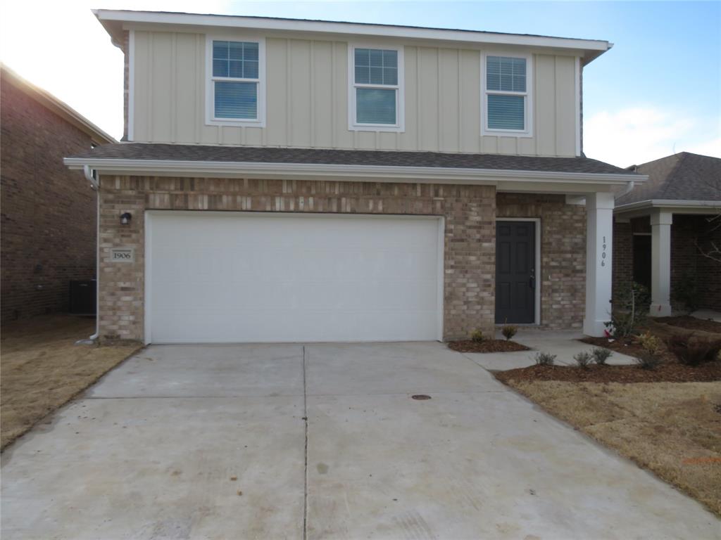 1906 Chapel Hill Road Princeton, TX 75407 - Photo 3 of 36 front view of a house