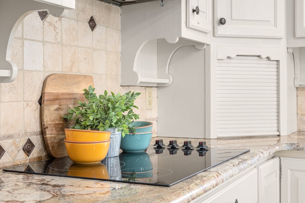 190 Russell Hill Road Ashburnham, MA 01430 - Photo 13 of 40