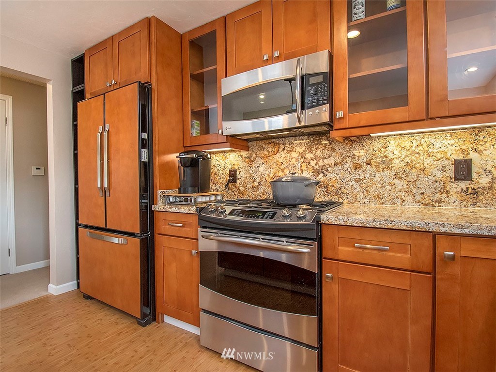 16027 Southeast 167th Place Renton, WA 98058 - Photo 11 of 25 Gallery Image 11