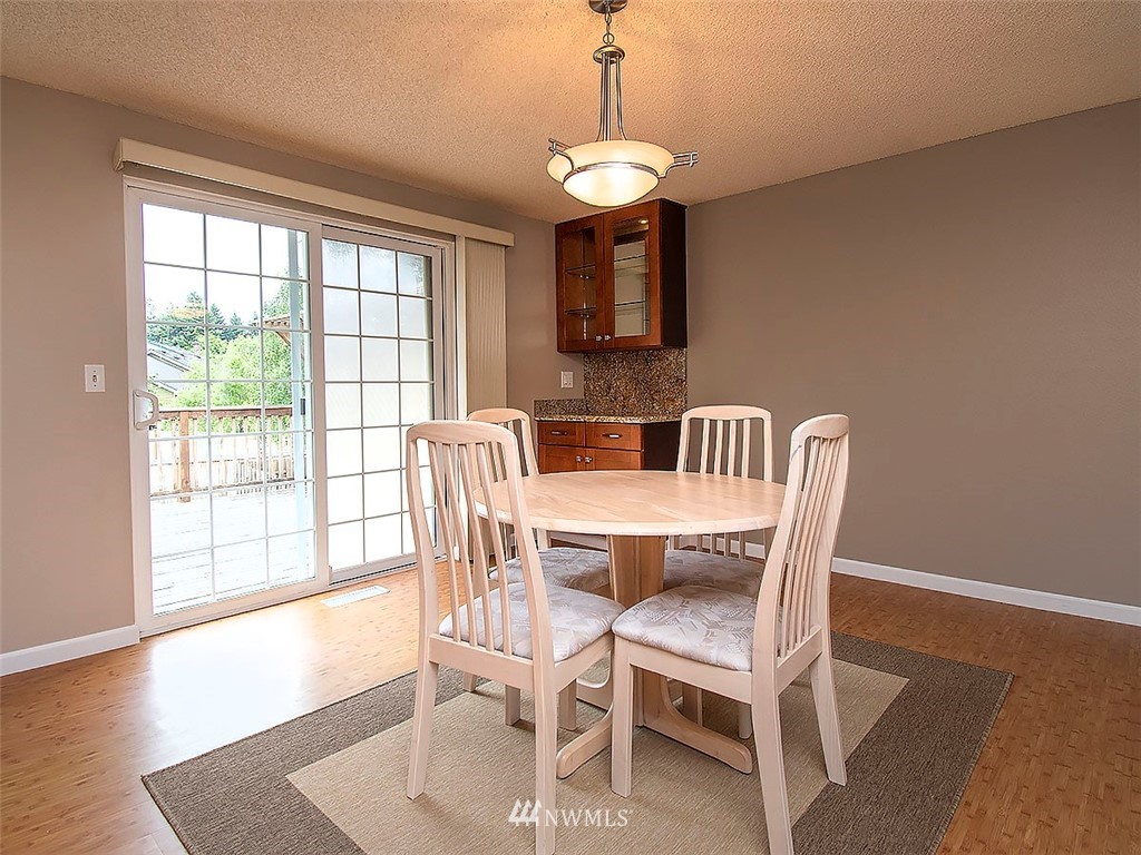 16027 Southeast 167th Place Renton, WA 98058 - Photo 12 of 25 Gallery Image 12