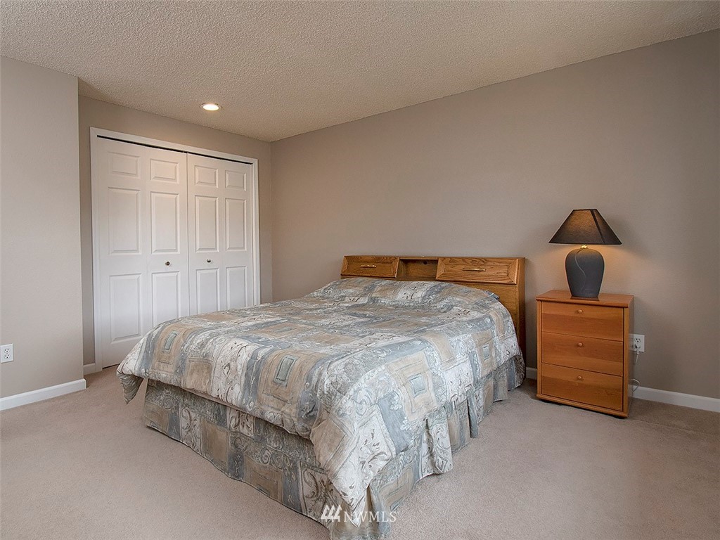 16027 Southeast 167th Place Renton, WA 98058 - Photo 13 of 25 Gallery Image 13