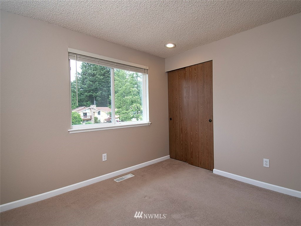 16027 Southeast 167th Place Renton, WA 98058 - Photo 16 of 25 Gallery Image 16