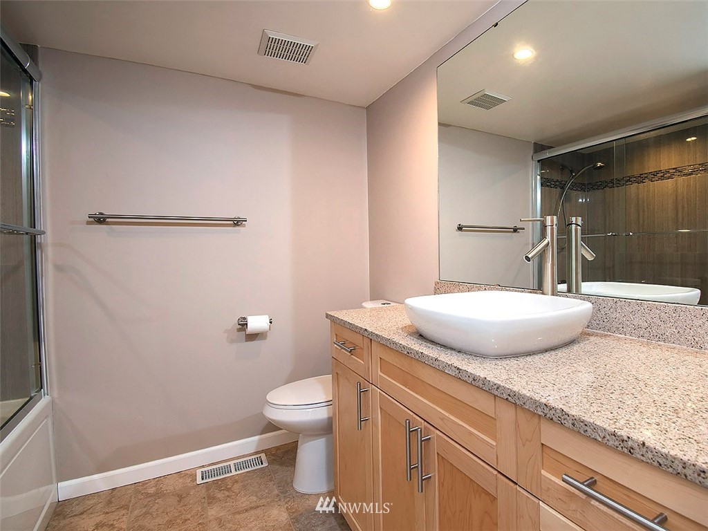 16027 Southeast 167th Place Renton, WA 98058 - Photo 18 of 25 Gallery Image 18