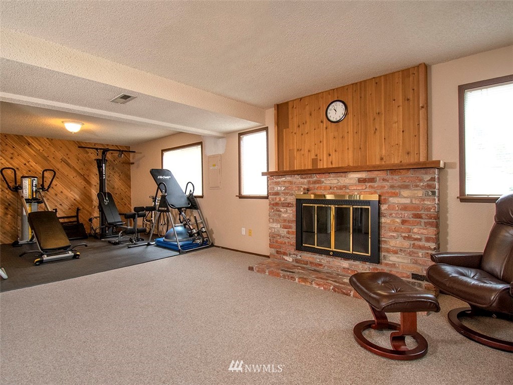 16027 Southeast 167th Place Renton, WA 98058 - Photo 19 of 25 Gallery Image 19