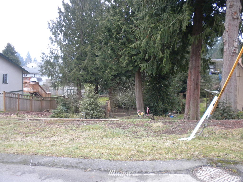 7298 East Collins Road Port Orchard, WA 98366 - Photo 1 of 15 Gallery Image 1