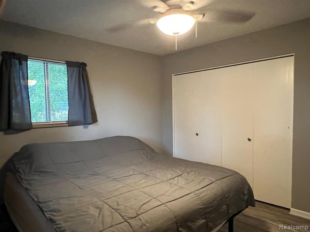 8322 Corunna Road Flint, MI 48532 - Photo 14 of 26