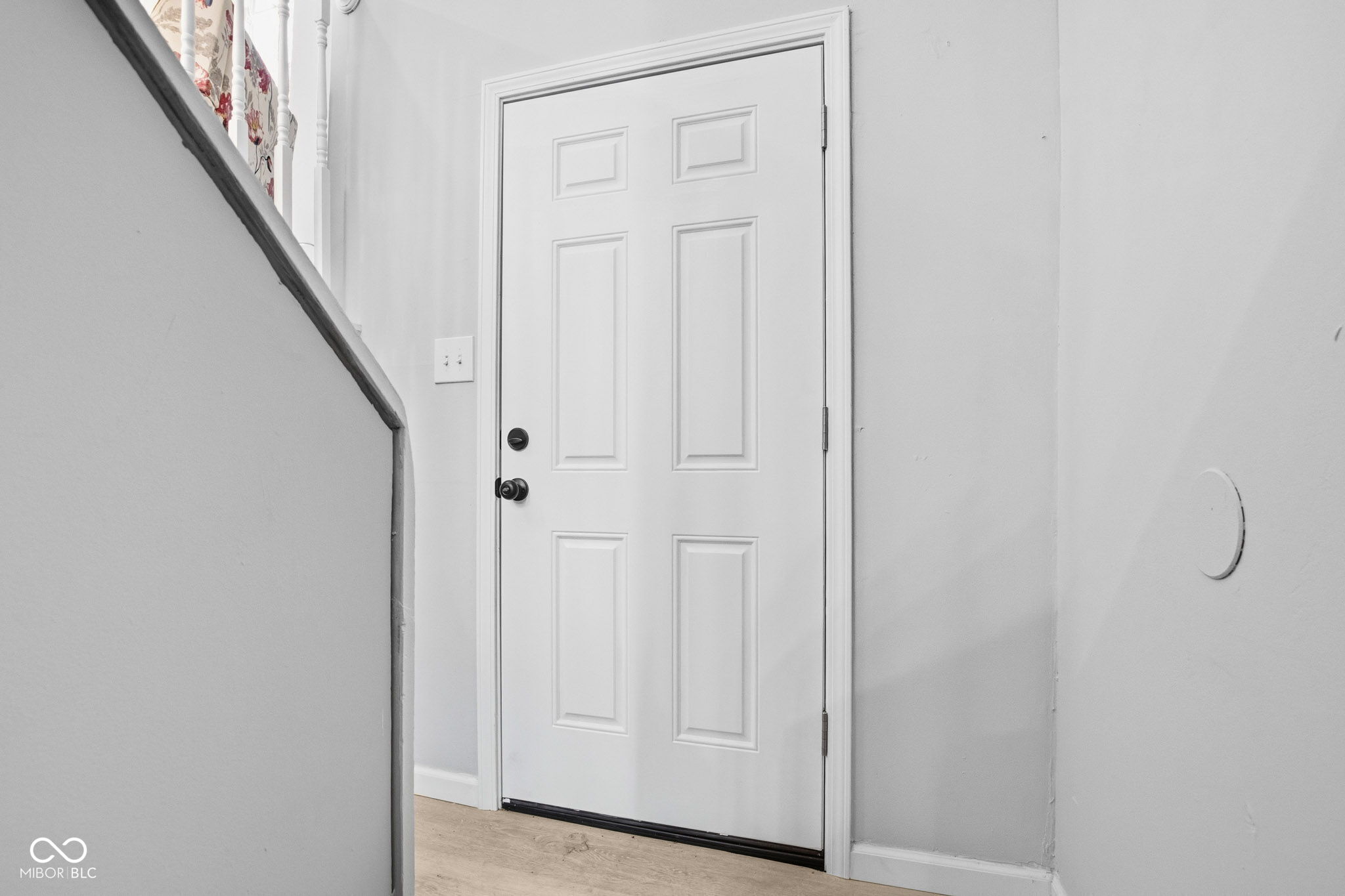 2815 Rouark Circle Indianapolis, IN 46229 - Photo 5 of 46 Gallery Image 5