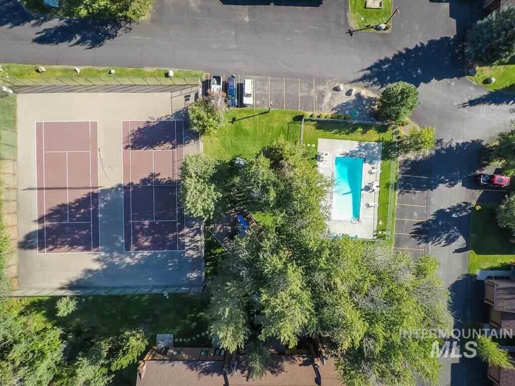 1607 Davis Avenue, Unit C6 McCall, ID 83638 - Photo 28 of 30 Drone / aerial view of a pool area