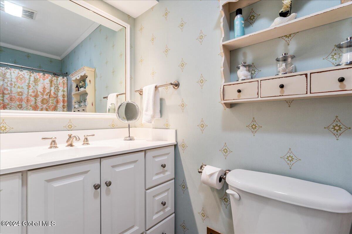 33 Cloverfield Drive Colonie, NY 12211 - Photo 21 of 38 17-33 CLOVERFIELD-24