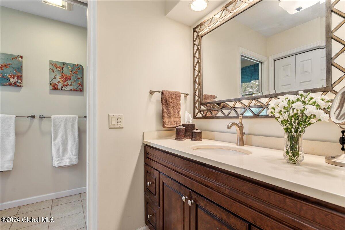 33 Cloverfield Drive Colonie, NY 12211 - Photo 25 of 38 25-33 CLOVERFIELD-31