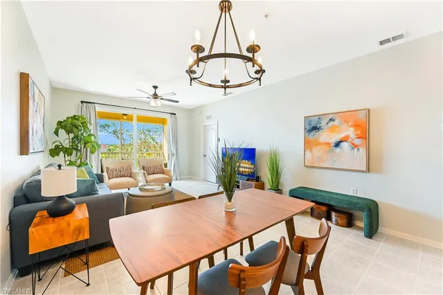 $2,000 | 2730 Cypress Trace Circle, Unit 2836, Naples, FL 34119