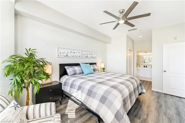 $2,000 | 2730 Cypress Trace Circle, Unit 2836, Naples, FL 34119