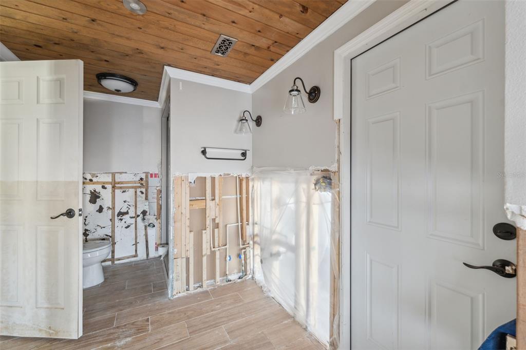 5442 Miles Boulevard Port Richey, FL 34668 - Photo 17 of 45 Primary Bathroom
