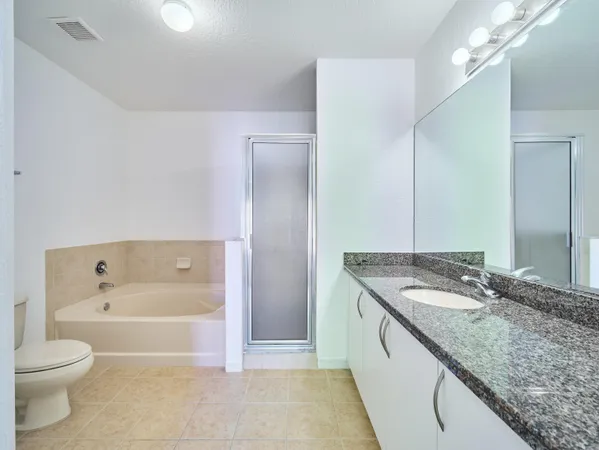 $245,900 | 140 Southwest Peacock Boulevard, Unit 21202, Port St. Lucie, FL 34986