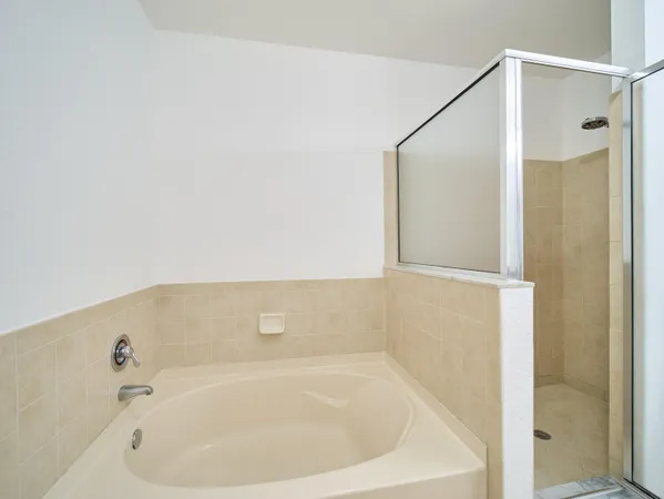 $245,900 | 140 Southwest Peacock Boulevard, Unit 21202, Port St. Lucie, FL 34986