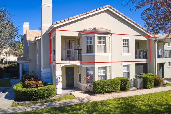 $245,900 | 140 Southwest Peacock Boulevard, Unit 21202, Port St. Lucie, FL 34986