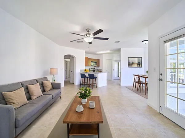 $245,900 | 140 Southwest Peacock Boulevard, Unit 21202, Port St. Lucie, FL 34986