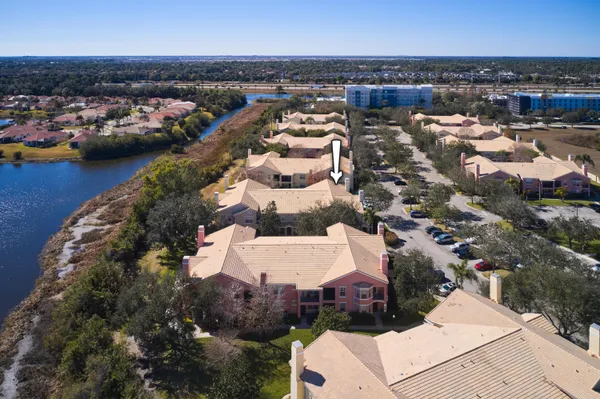 $245,900 | 140 Southwest Peacock Boulevard, Unit 21202, Port St. Lucie, FL 34986