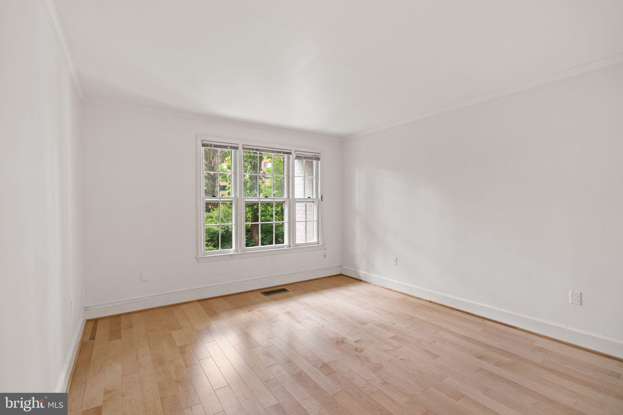 3231 Sutton Place Northwest, Unit D Washington, DC 20016 - Photo 30 of 41
