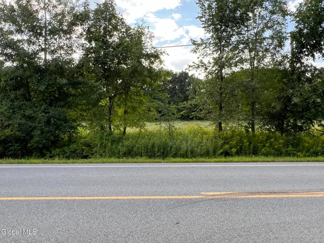 $989,000 | 1425 West River Road, Northumberland, NY 12831