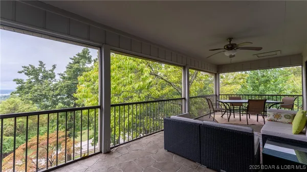 $200,000 | 23 Laguna Drive, Unit 3C, Lake Ozark, MO 65049