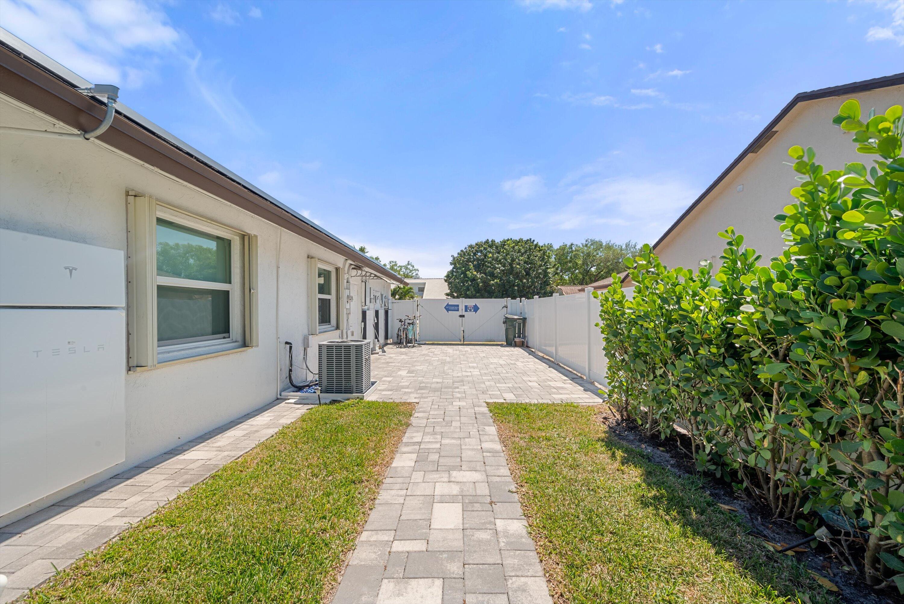 441 Northwest 53rd Street Boca Raton, FL 33487 - Photo 33 of 51 Paver Driveway