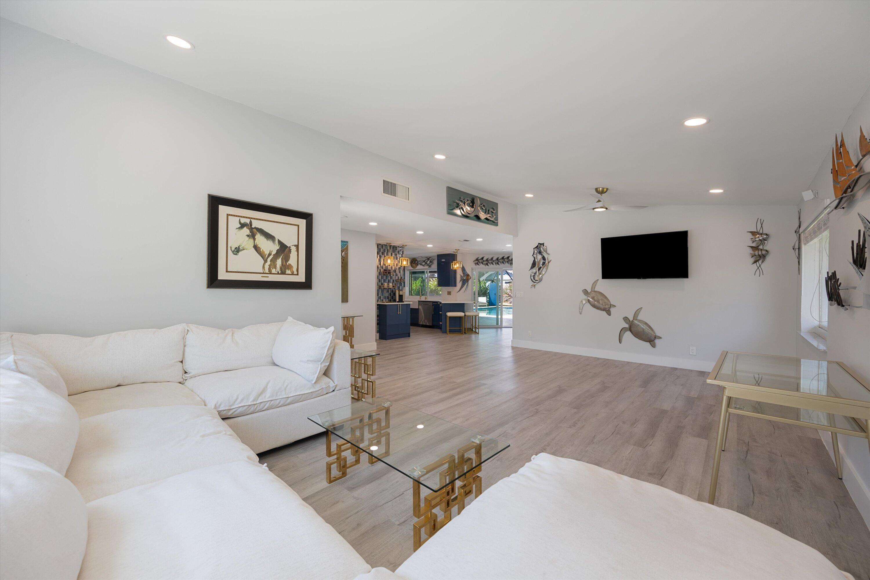 441 Northwest 53rd Street Boca Raton, FL 33487 - Photo 5 of 51 Living Room