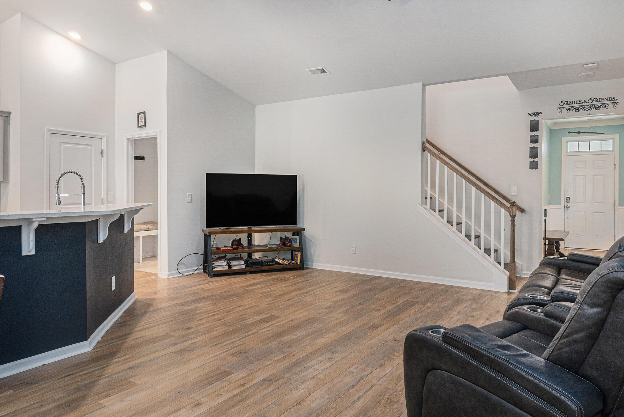 511 Squire Pope Road Summerville, SC 29486 - Photo 7 of 33 Great Room