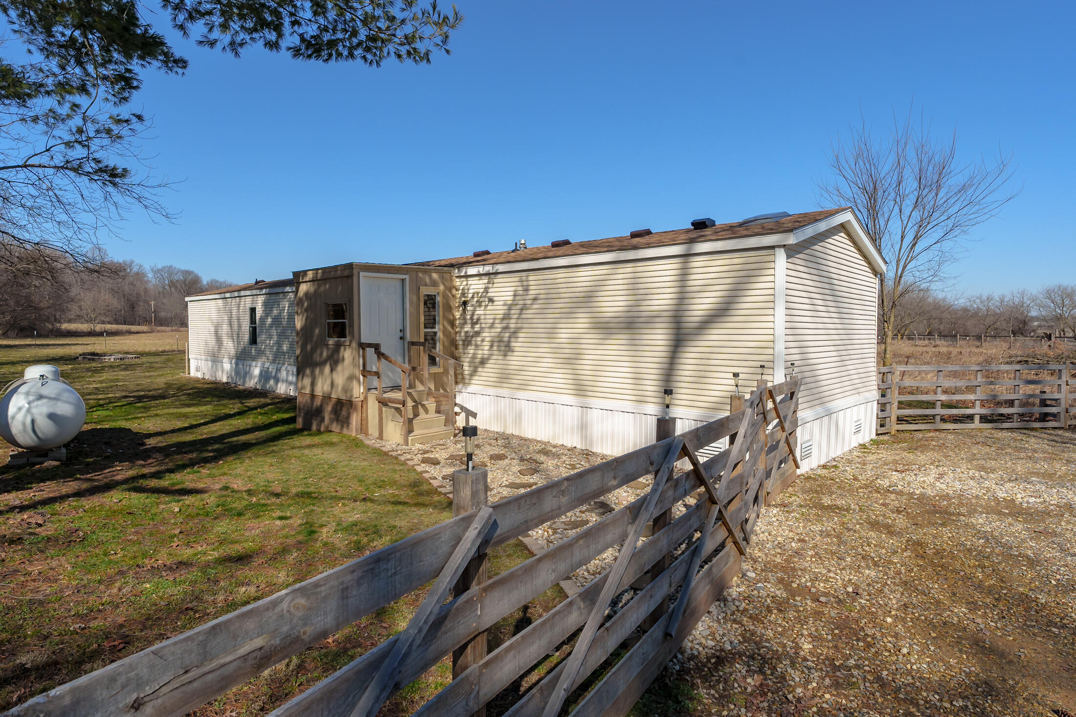 20978 Crane Street Decatur, MI 49045 - Photo 1 of 27 LC-Crane_St_20978_Decatur_49045-28