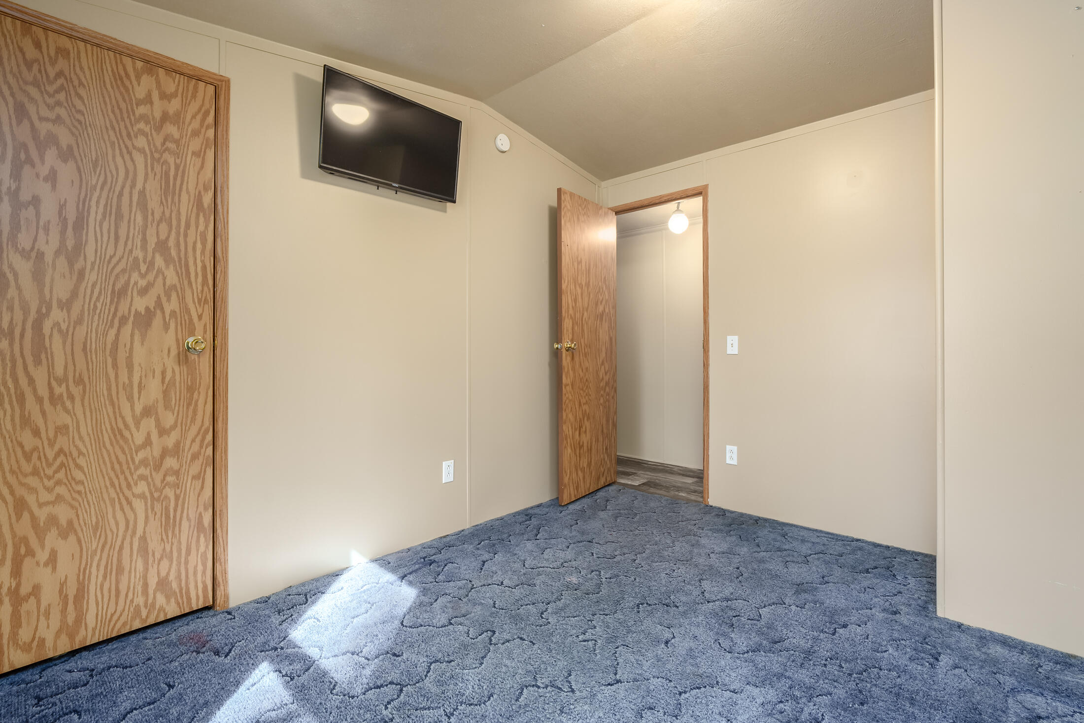 20978 Crane Street Decatur, MI 49045 - Photo 17 of 27 LC-Crane_St_20978_Decatur_49045-18