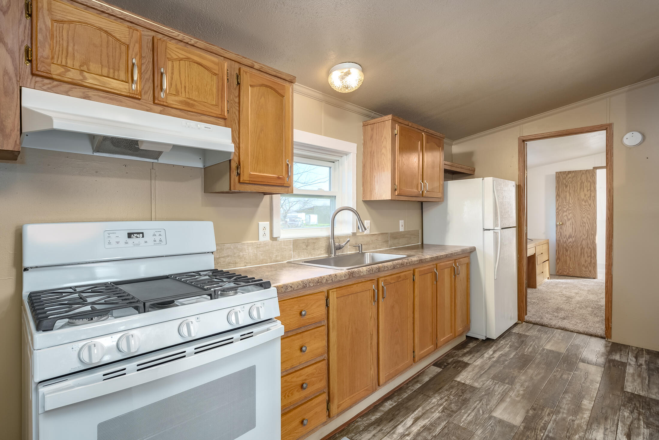 20978 Crane Street Decatur, MI 49045 - Photo 5 of 27 LC-Crane_St_20978_Decatur_49045-6