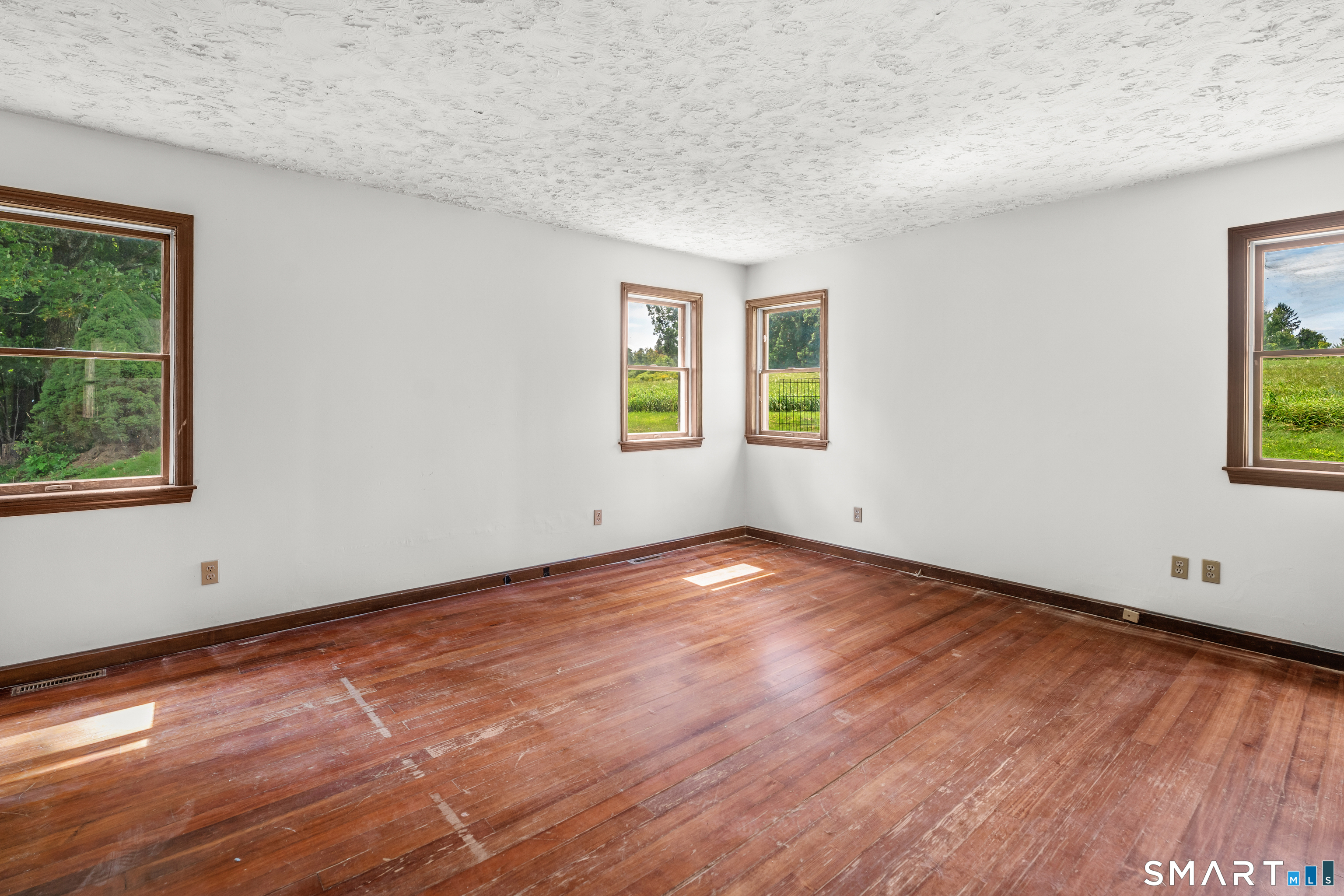 36 Farnham Road Morris, CT 06763 - Photo 11 of 12 Gallery Image 11