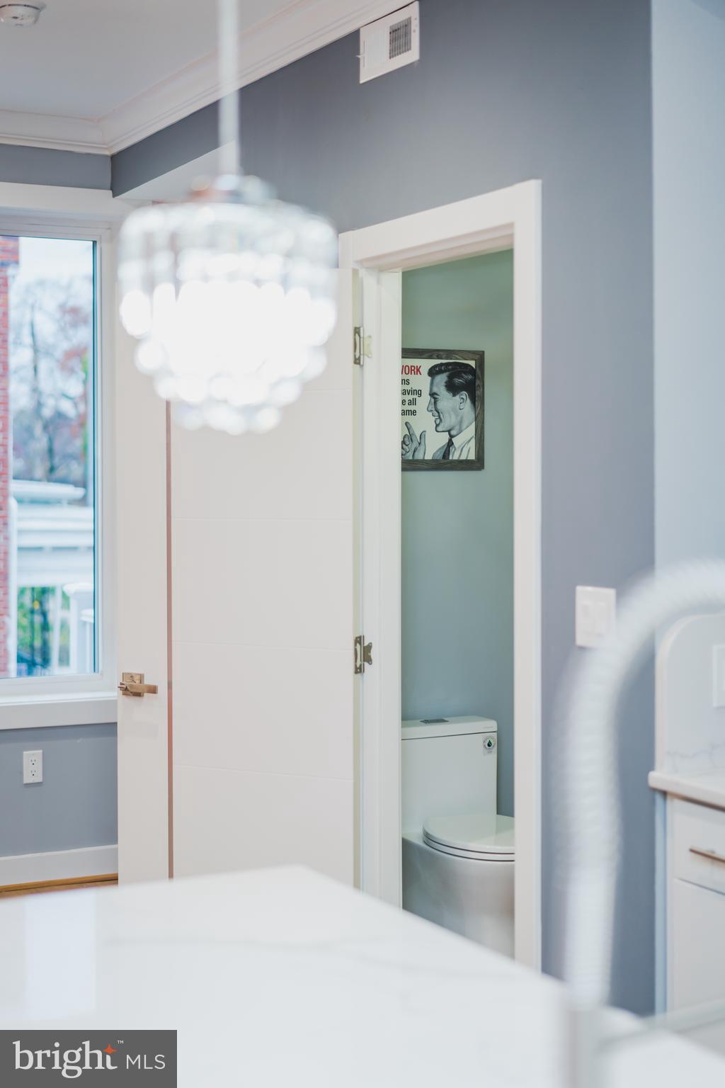 435 Park Road Northwest, Unit 2 Washington, DC 20010 - Photo 12 of 39 Half Bath