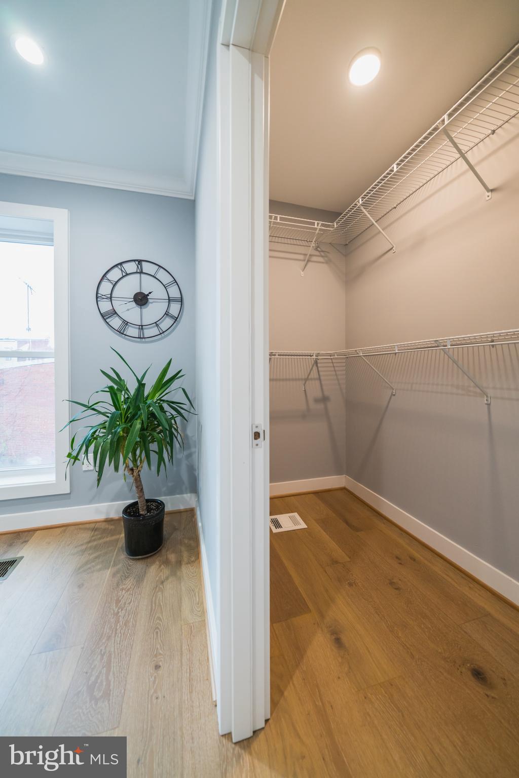 435 Park Road Northwest, Unit 2 Washington, DC 20010 - Photo 27 of 39 Large walk in closet!