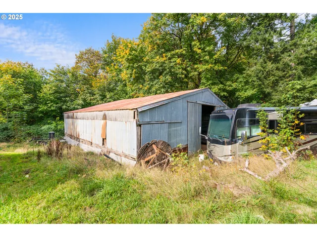 a outdoor view of a house with a outdoor space