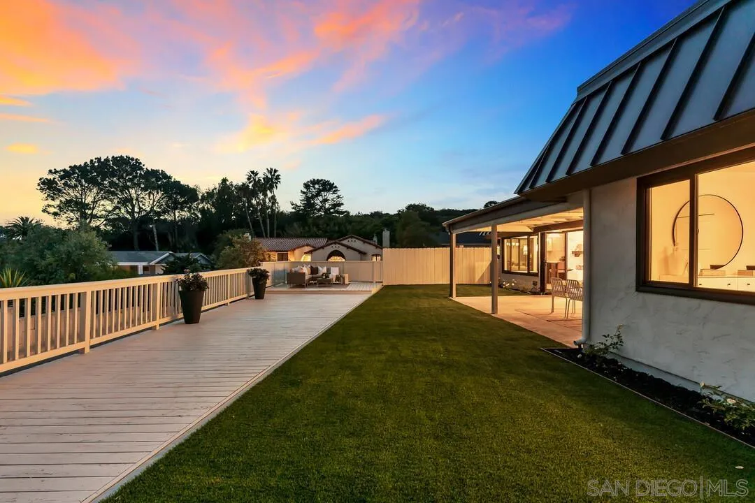 2105 Harbour Heights Road San Diego, CA 92109 - Photo 16 of 55