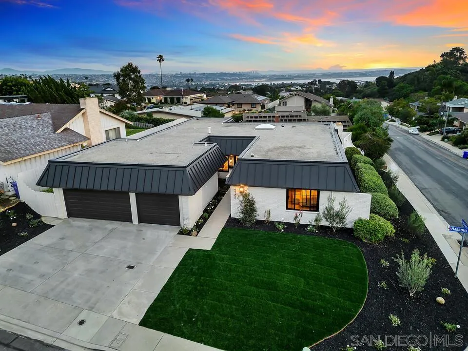 2105 Harbour Heights Road San Diego, CA 92109 - Photo 2 of 55