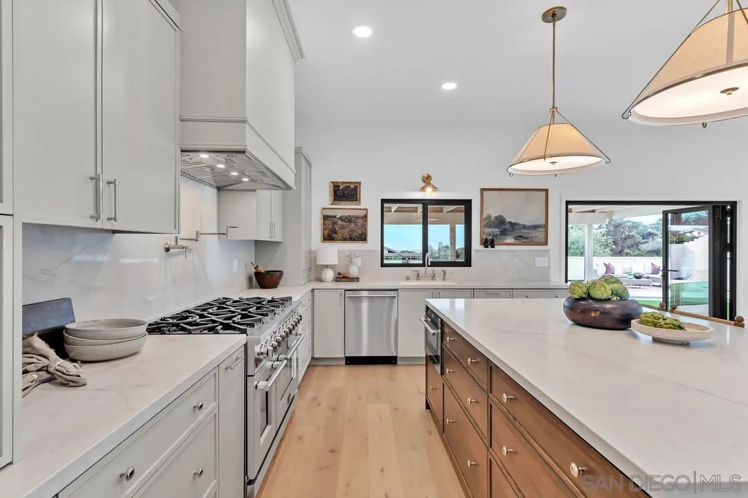 2105 Harbour Heights Road San Diego, CA 92109 - Photo 24 of 55