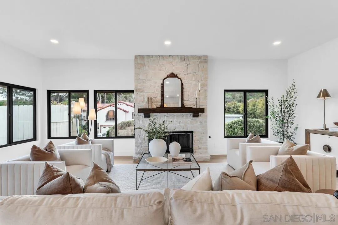 2105 Harbour Heights Road San Diego, CA 92109 - Photo 30 of 55