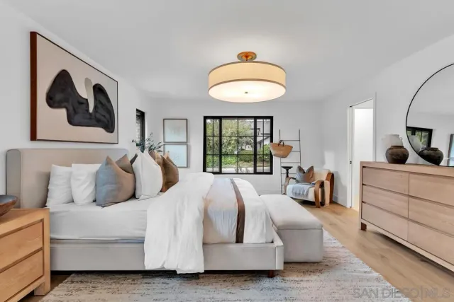 $2,995,000 | 2105 Harbour Heights Road, San Diego, CA 92109