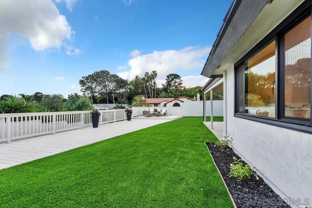 2105 Harbour Heights Road San Diego, CA 92109 - Photo 8 of 55