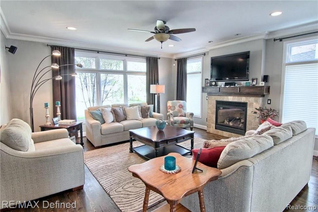 214 South Castell Avenue Rochester, MI 48307 - Photo 17 of 35