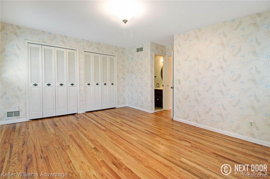 17525 Wayne Road Livonia, MI 48152 - Photo 9 of 22 9.jpeg