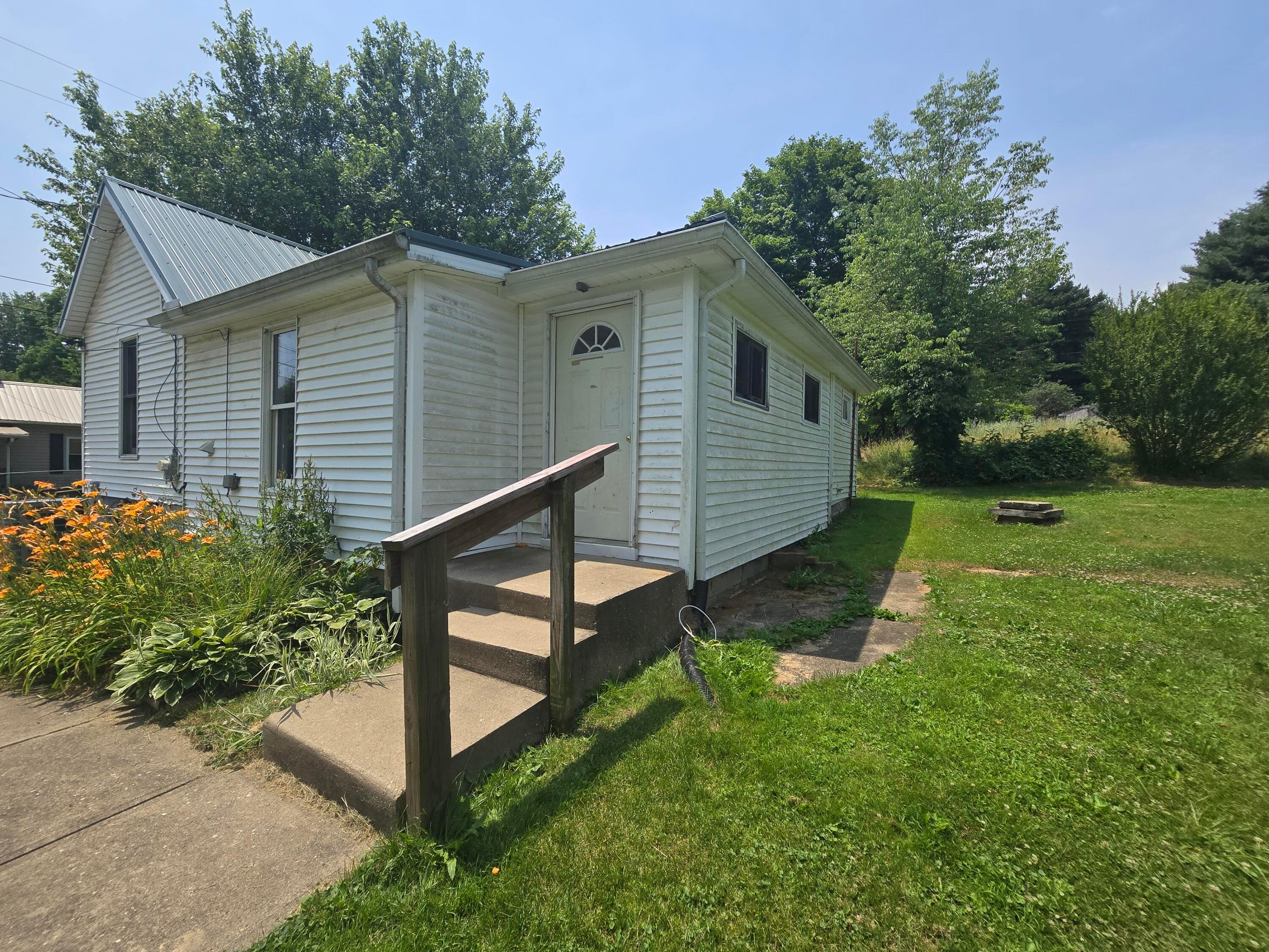 8093 Fox Road Cambridge, OH 43725 - Photo 11 of 17 20240618_131556