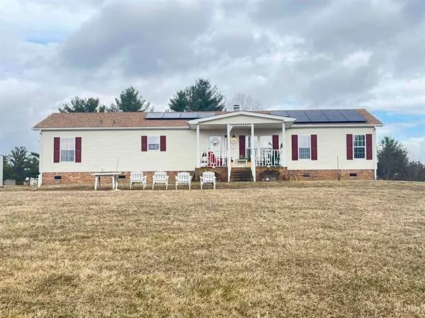 a front view of house with yard