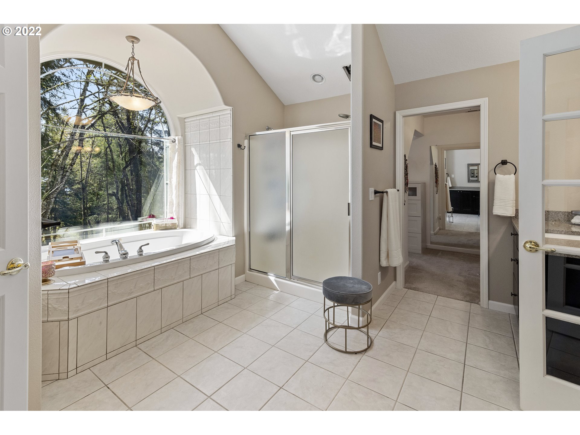 28501 Northeast 67th Street Camas, WA 98607 - Photo 23 of 32 a bathroom with a sink and a mirror