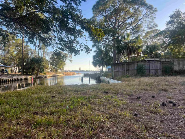 $199,500 | 7 Tide Creek Landing, Panacea, FL 32346