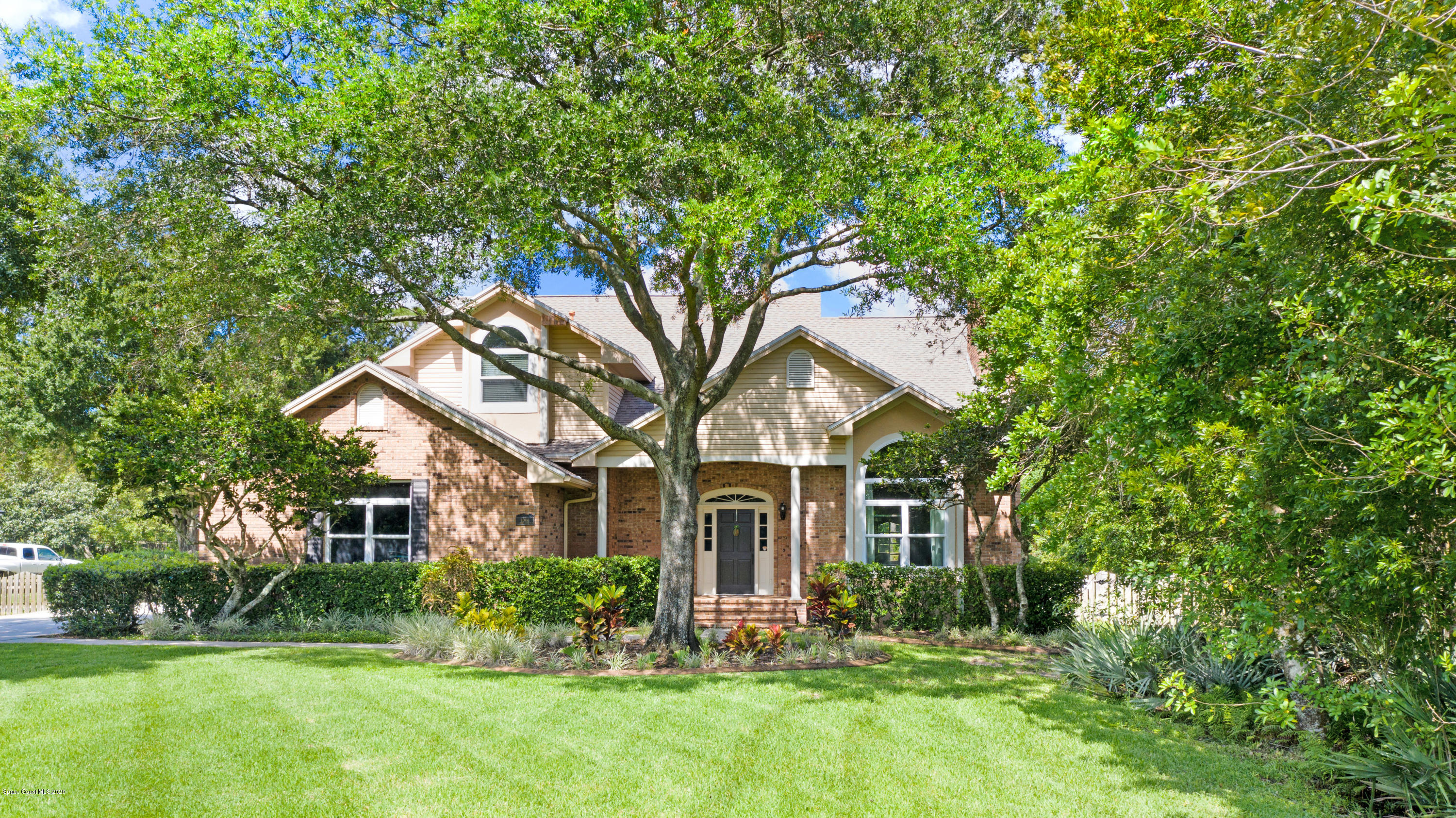 4044 Sparrow Hawk Road Melbourne, FL 32934 - Photo 4 of 63 Front
